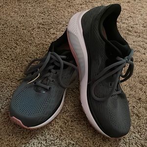 Saucony Guide 14 - Almost Brand New!